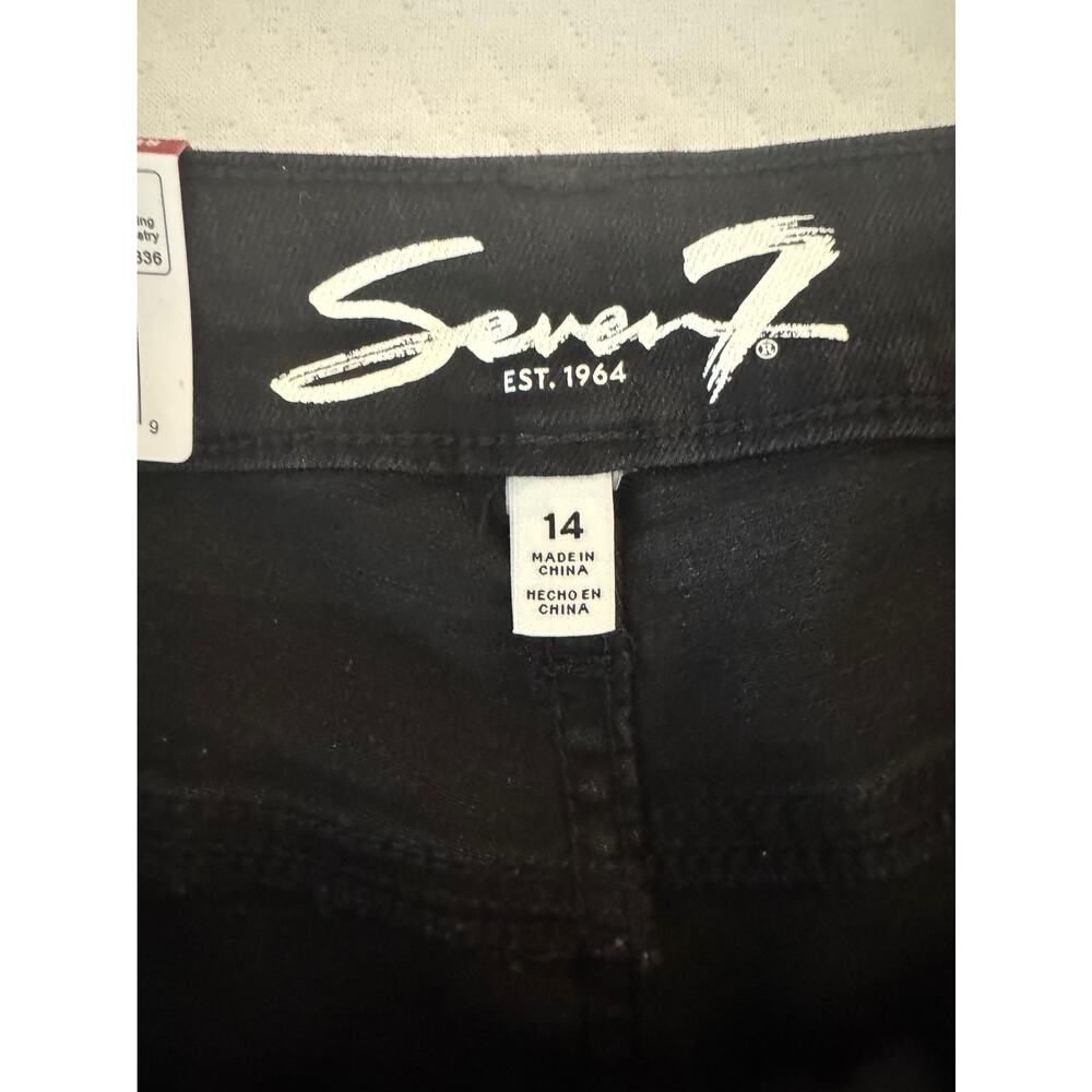 Seven7 Women Bermuda Shorts Size 14 Cotton Blend Casual Black